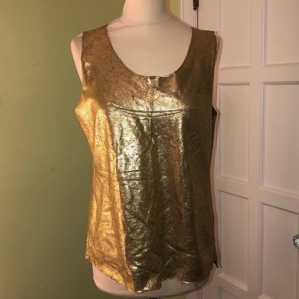 NWT BCBG Metallic Top